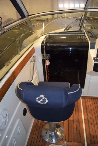 658115-30 Aquador 21 WAs (Mercruiser 5.0L MPI 260 hp) with boat trailer - 2011