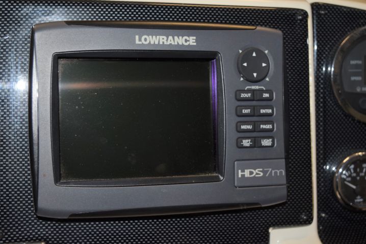 658115-37 Aquador 21 WAs (Mercruiser 5.0L MPI 260 hp) with boat trailer - 2011