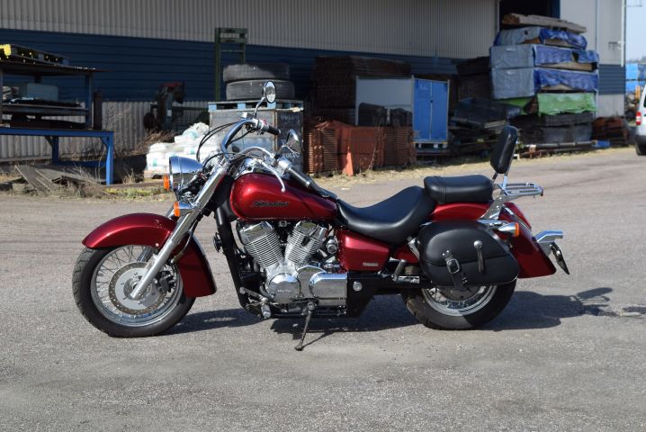 658117-2 Honda VT 750 Shadow (9 miles) - 2005