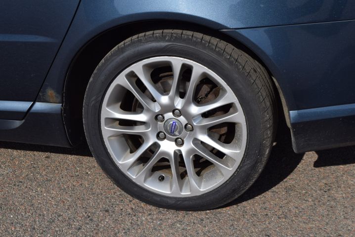 658122-46 Volvo V70 T6 AWD Geartronic (268 hp) - 2008