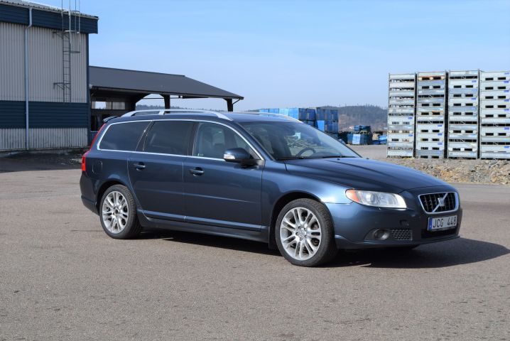 658122-8 Volvo V70 T6 AWD Geartronic (268 hp) - 2008