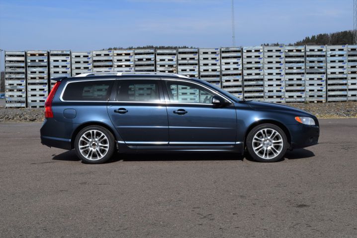 658122-7 Volvo V70 T6 AWD Geartronic (268 hp) - 2008