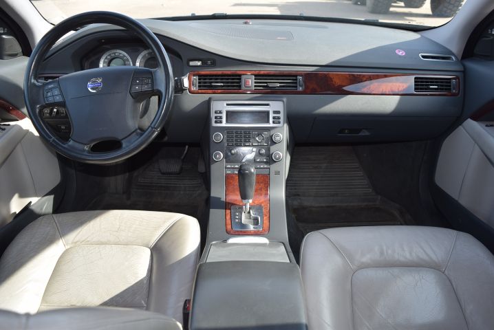 658122-20 Volvo V70 T6 AWD Geartronic (268 hp) - 2008