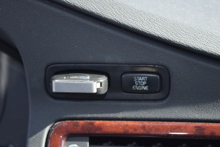 658122-23 Volvo V70 T6 AWD Geartronic (268 hp) - 2008