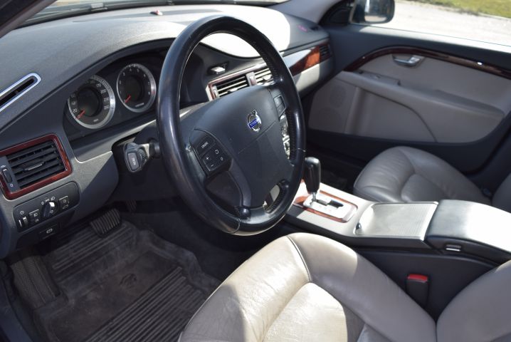 658122-19 Volvo V70 T6 AWD Geartronic (268 hp) - 2008