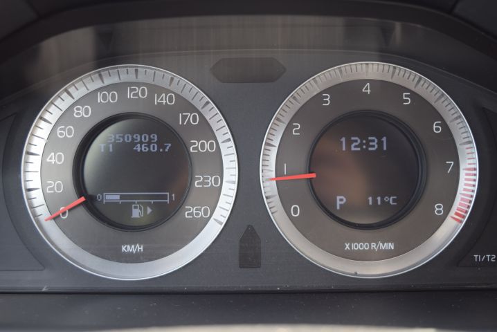 658122-25 Volvo V70 T6 AWD Geartronic (268 hp) - 2008