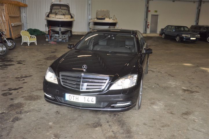 658129-10 Mercedes Benz S600 L 5.5L V12 (517 hp) - 2010