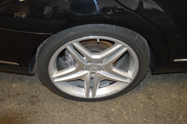 658129-30 Mercedes Benz S600 L 5.5L V12 (517 hp) - 2010