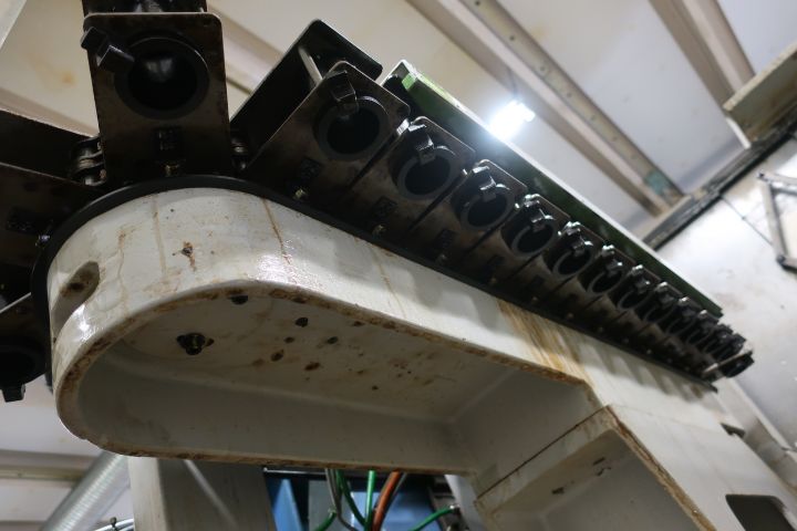 628843-25 CNC Vertical Multiplex, MAZAK VTC-200C -2001