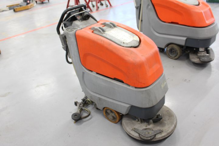 653612-3 Cleaning machine Hako Hakomatic B 45 CL