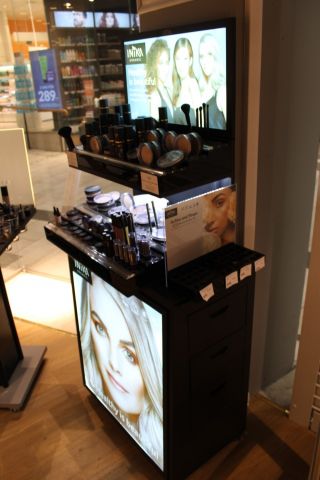 654985-2 2 makeup stands - INIKA / Maria Åberg