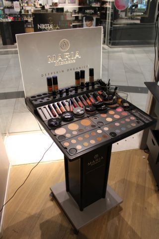 654985-6 2 makeup stands - INIKA / Maria Åberg