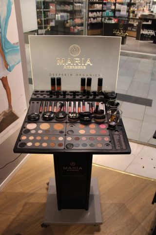 654985-5 2 makeup stands - INIKA / Maria Åberg