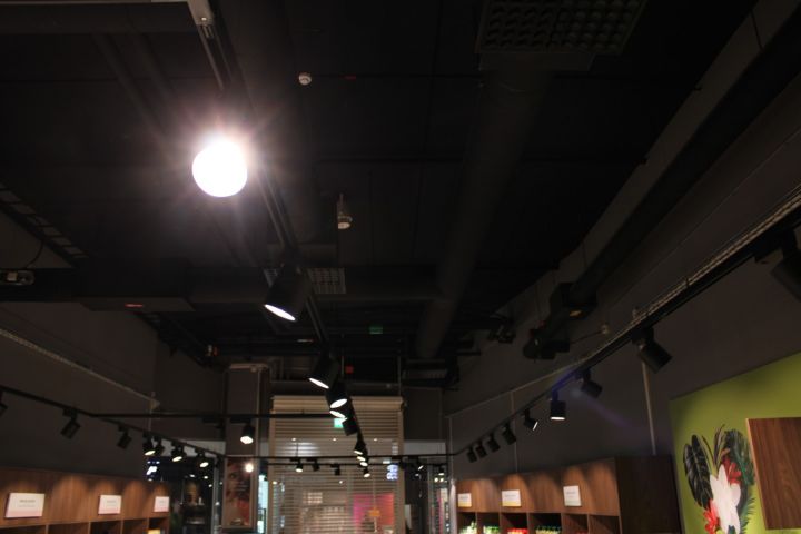 654986-5 Spotlight rails with 52 spotlights