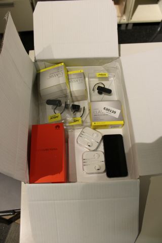 630139-1 IPhone SE, Huawei Y6 PRO & Mobile Accessories