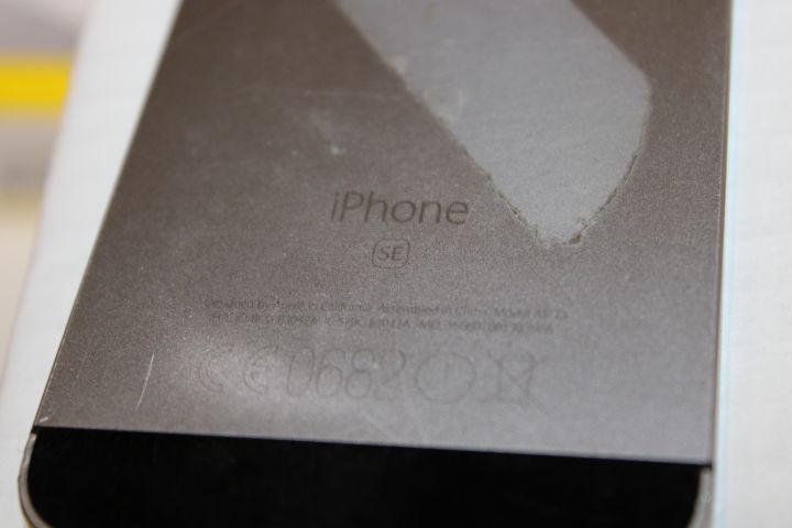 630139-6 IPhone SE, Huawei Y6 PRO & Mobile Accessories