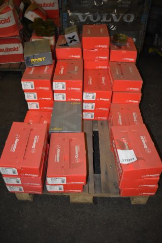 572382-6 Lot with nails from Grunnebo different types