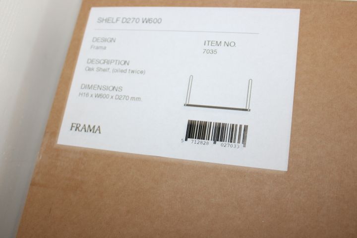 631483-5 2 shelves including consoles, Pharma