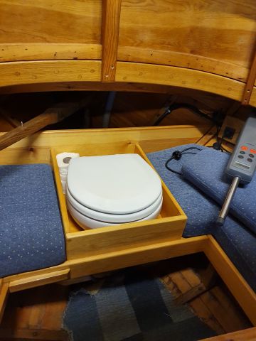 652104-27 Träbåt kutter i unikt skick