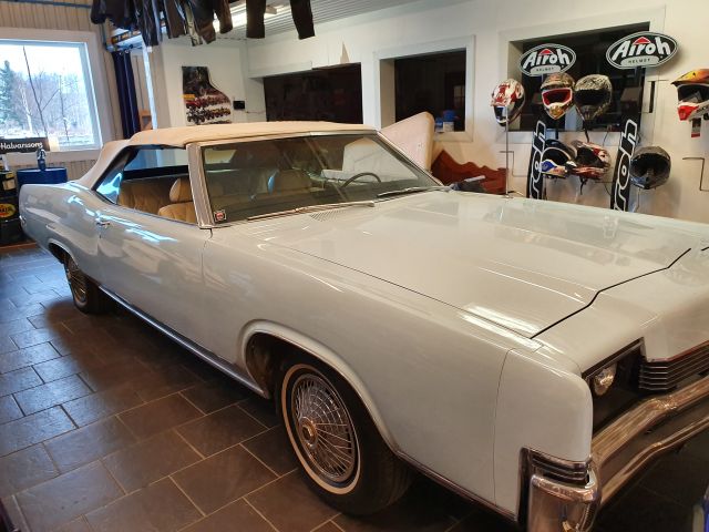 652105-1 Mercury Marquis -69 Convertible