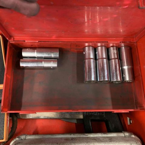 663266-16 Tool trolley AMPro