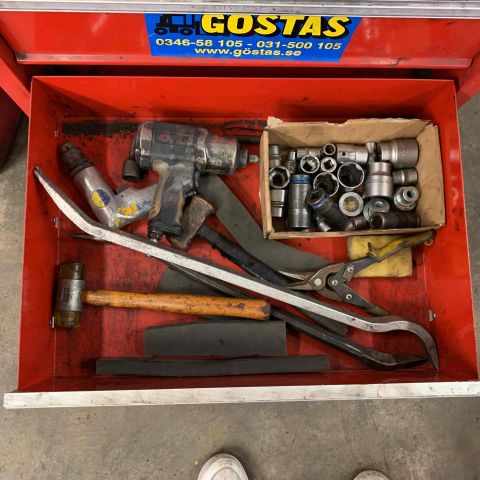 663266-18 Tool trolley AMPro