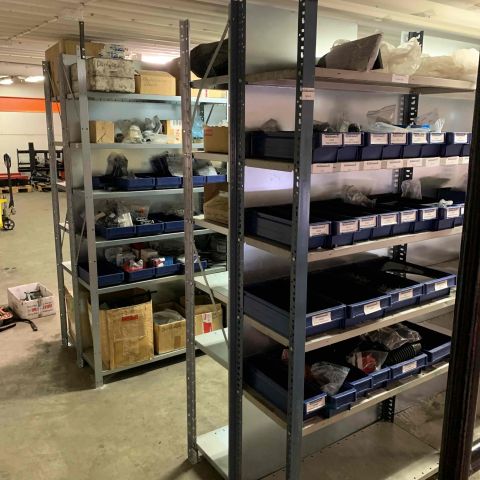 663304-1 Sheet shelves with spare parts for trucks, 14 sect