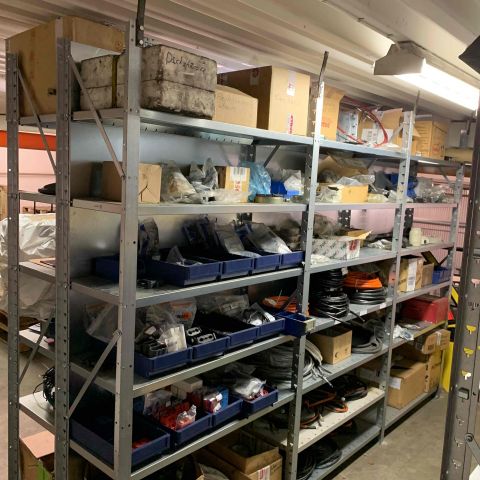 663304-12 Sheet shelves with spare parts for trucks, 14 sect