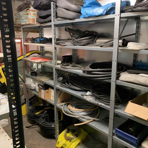 663304-23 Sheet shelves with spare parts for trucks, 14 sect
