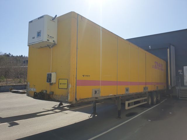 664637-2 Schmitz skåptrailer 3 axlar (GAE 603)