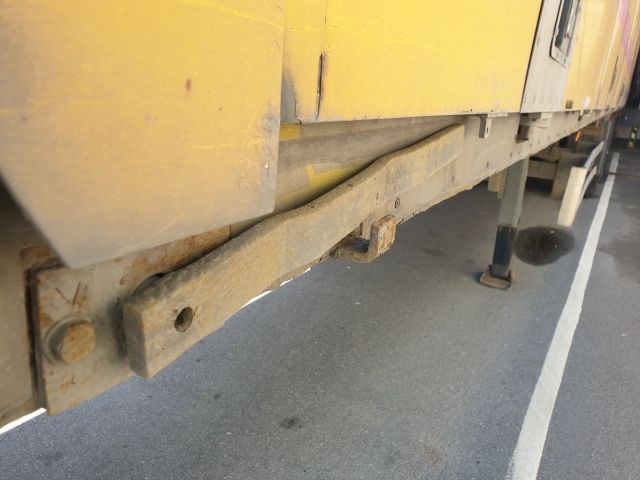 664637-20 Schmitz skåptrailer 3 axlar (GAE 603)