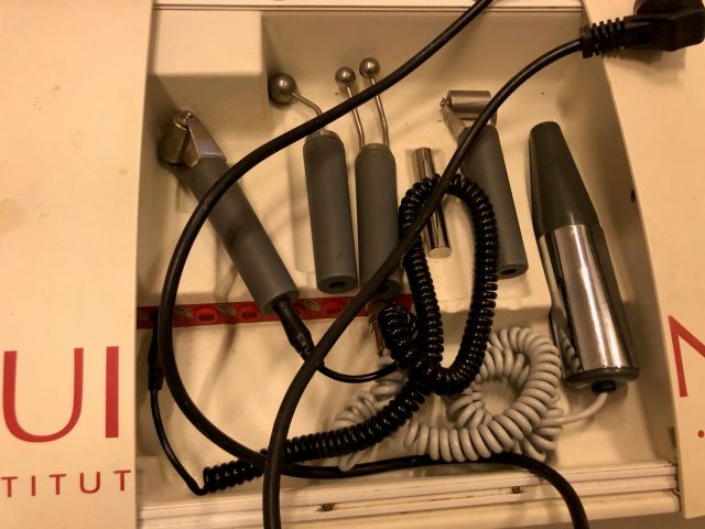 664742-17 Skin Care Salon in Stockgholm - Alvén Skin Clinic