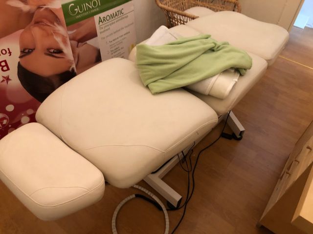 664742-21 Skin Care Salon in Stockgholm - Alvén Skin Clinic