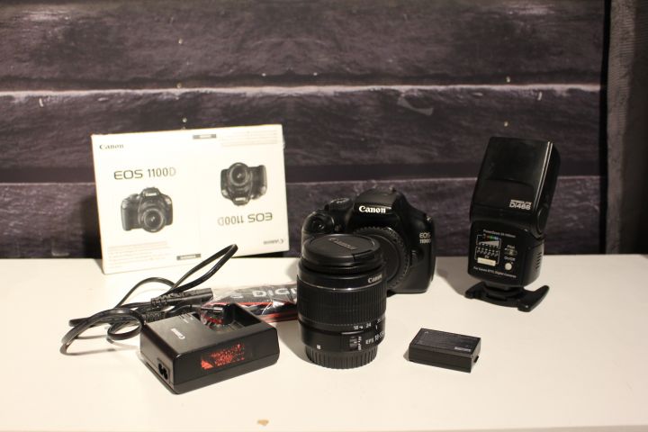 632018-19 iD Station - Passport photo booth with system camera