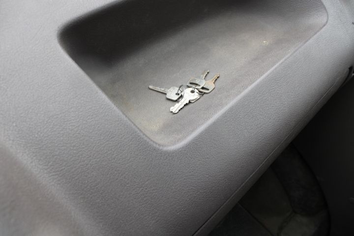 664963-31 Renault Master Chassi Cab 2.8 dTi -99 (Manual, 115hp)