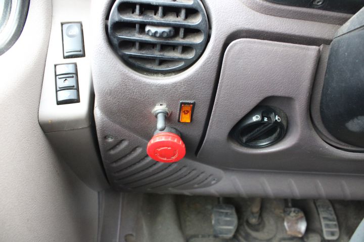 664963-33 Renault Master Chassi Cab 2.8 dTi -99 (Manual, 115hp)