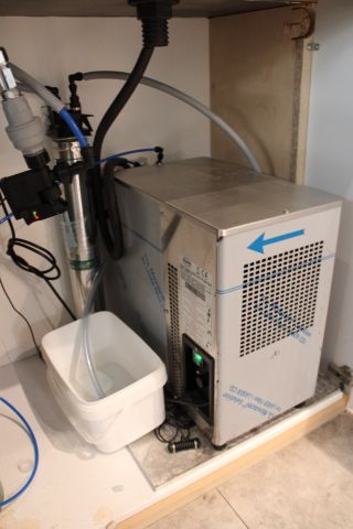 655092-3 Water dispenser for installation