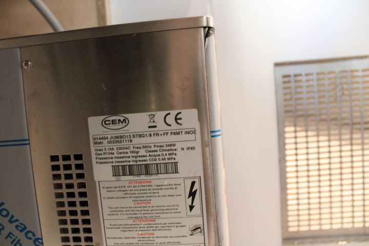 655092-5 Water dispenser for installation