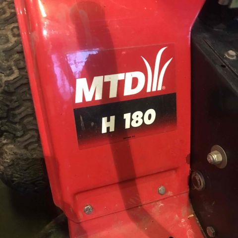 427961-3 Åkgräsklippare MTD H180 18hp