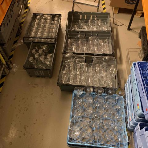 665614-2 Various glass, restaurant equipment etc.