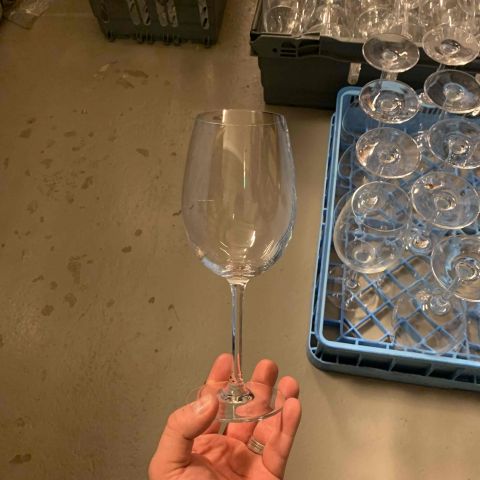 665614-5 Various glass, restaurant equipment etc.