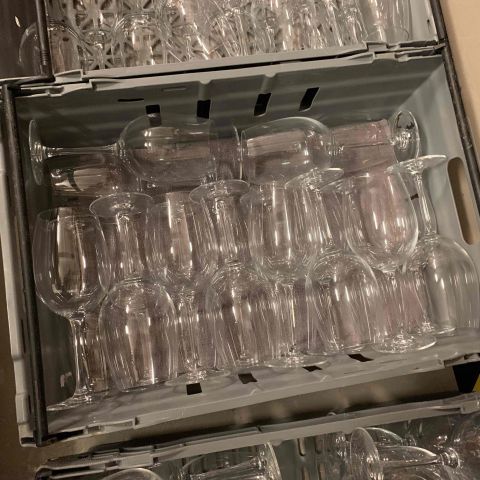 665614-7 Various glass, restaurant equipment etc.