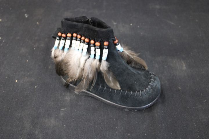 655154-25 Parti med Hobo Chic kläder, skor & smycken ca 280 artiklar