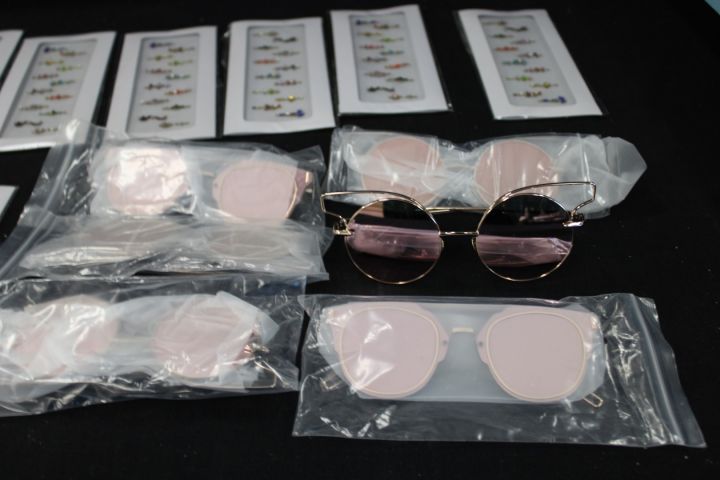 655154-27 Parti med Hobo Chic kläder, skor & smycken ca 280 artiklar