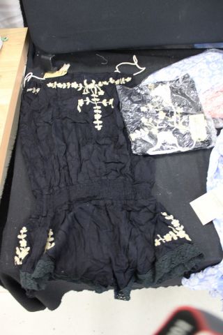 655154-36 Parti med Hobo Chic kläder, skor & smycken ca 280 artiklar