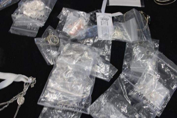 655154-47 Parti med Hobo Chic kläder, skor & smycken ca 280 artiklar