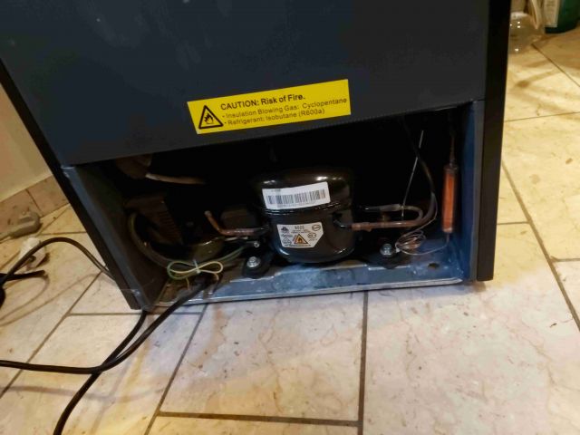 658108-6 Wine cooler Climadiff CLS28A 88L