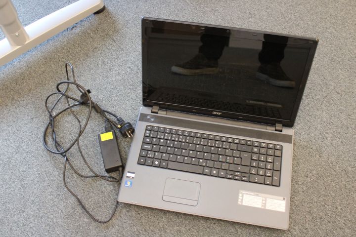 661087-1 Acer Aspire 7250