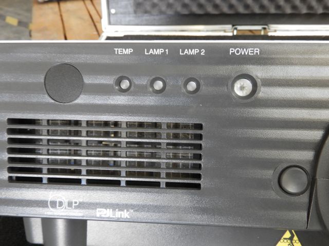 666810-2 Projector Panasonic