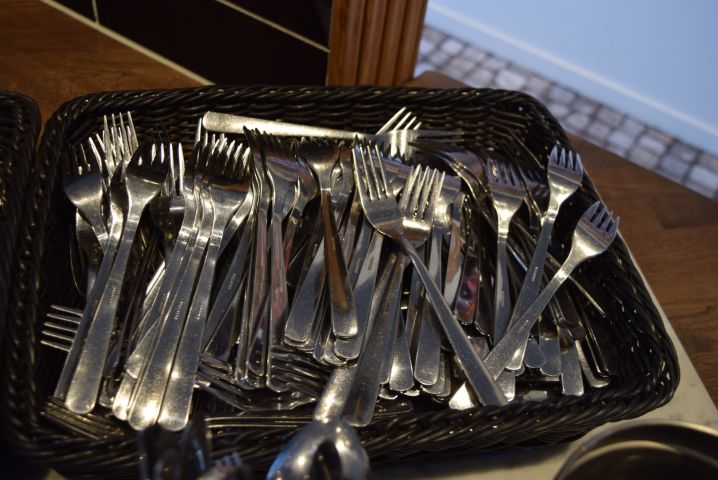 639142-4 Restaurangbestick - knivar & gafflar